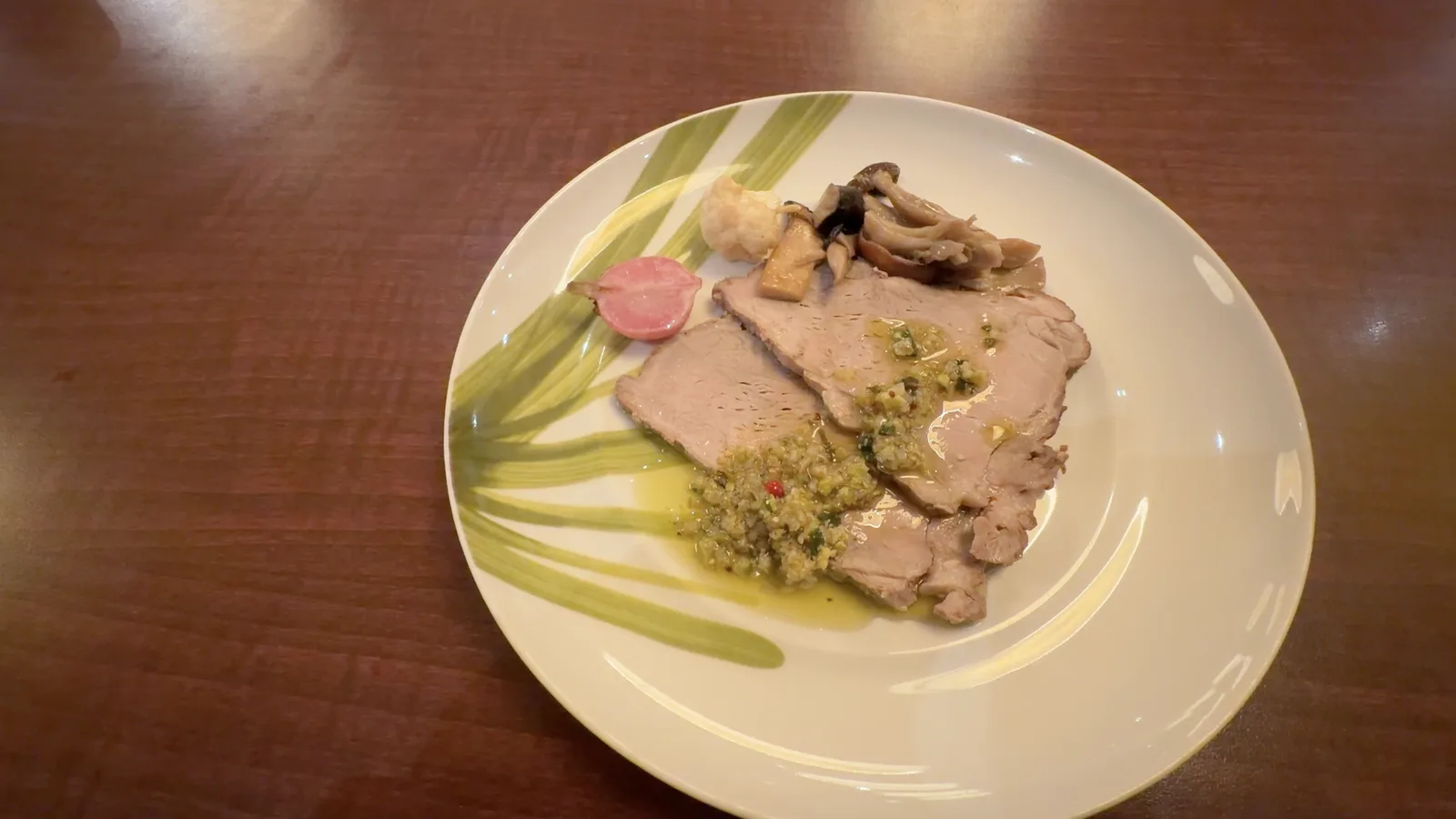 清泉寮の夕食ビュッフェのローストポーク
